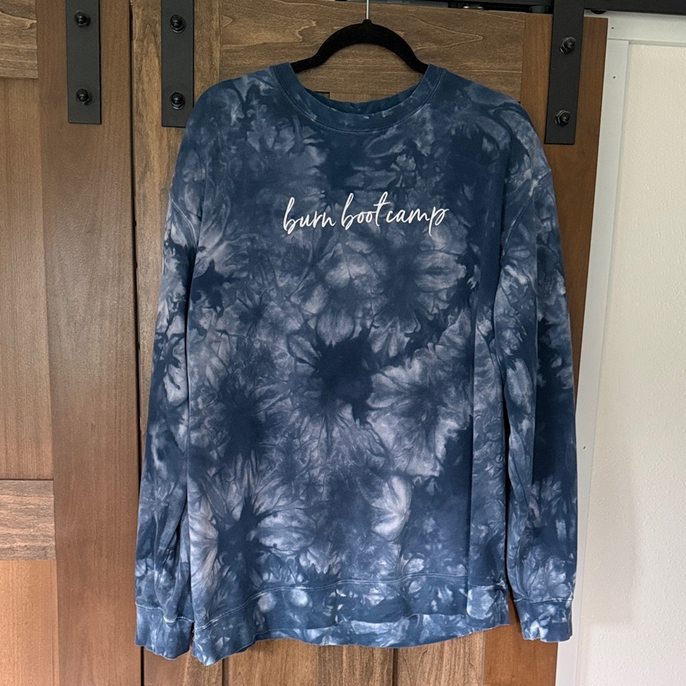 Burn Boot Camp Women's Blue Tie-Dye Crewneck Sweatshirt